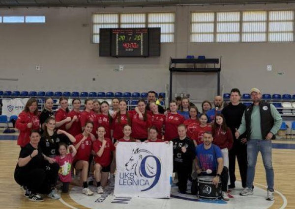 Młodziczki UKS Dziewiątka Legnica awansowały do 1/4 Mistrzostw Polski Młodziczek