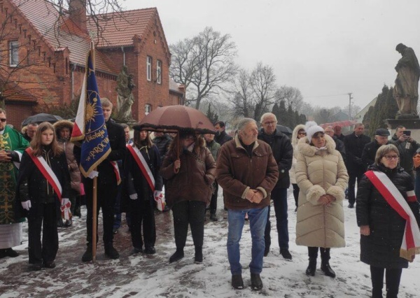  Oddali hołd zesłańcom Sybiru. Uroczystości w Prochowicach