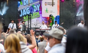 Super zabawa na Dniach Jagody w Chocianowie. Baciary porwały publiczność (FOTO)