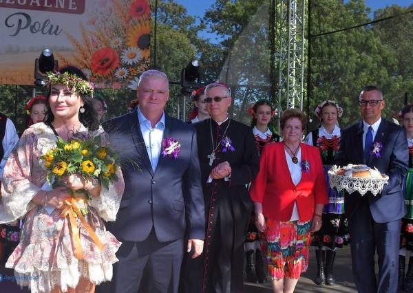 Dożynki Gminno-Diecezjalne w Legnickim Polu przyciągnęły tłumy (FOTO)