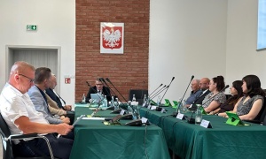  Tomasz Kulczyński z absolutorium i wotum zaufania. Radni docenili inwestycje w gminie Chocianów