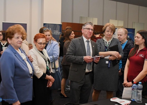 Rekordowe Powiatowe Targach Pracy (FOTO)