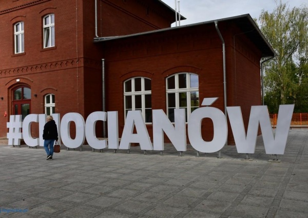 Kolorowe warsztaty wielkanocne na dworcu PKP