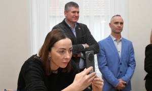 Kieruje komunikacją społeczną w Ratuszu. Kiedyś szukała złota...