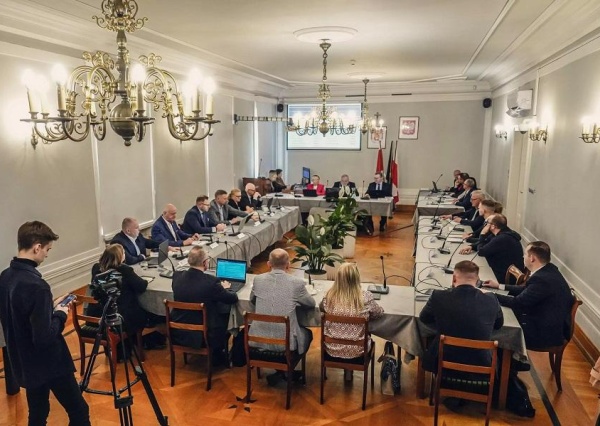 Wyższe stypendia naukowe, bez granicy wieku
