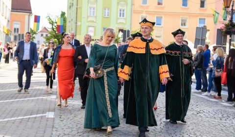  Cudny korowód rozpoczął Dni Złotoryi (FOTO)