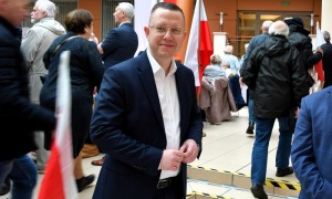 M.Morawiecki rozpoczął nowy rozdział w polityce. K.Kubów u jego boku