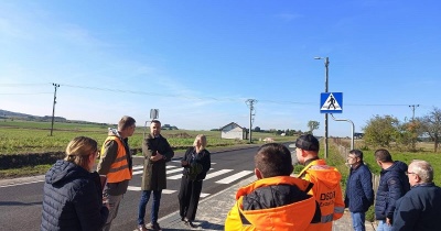 Bezpieczniej w Chobieni. Przebudowa drogi i budowa chodników zakończona