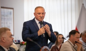 Wójt Z.Grabowski z wotum zaufania i absolutorium (FOTO)