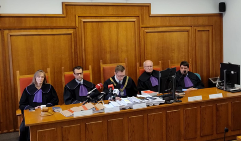 15 lat więzienia za seks z dziećmi