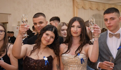 VII Liceum Ogólnokształcące bawiło się w Miedzianej Perle(FOTO)