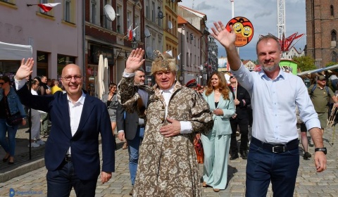 Kolejarski początek Dni Chojnowa. Barwny korowód (FOTO)