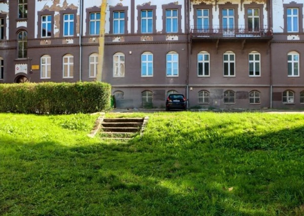 Dwie firmy chcą stworzyć w centrum skwer ze strefą wypoczynku
