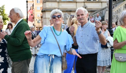 Potańcówka w środku miasta (FOTO)