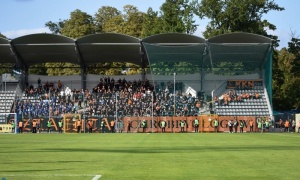 Derby 1 ligi w pełnej obsadzie kibicowskiej. Górą zdrowy rozsądek