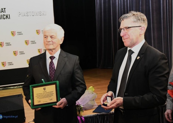 W Urzędzie Gminy w Krotoszycach pamiętają o b. wójcie