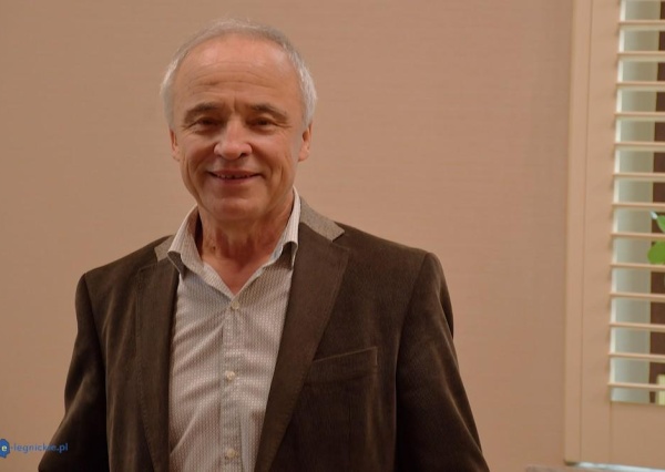 Gaz pod placem zabaw? Radny interweniuje