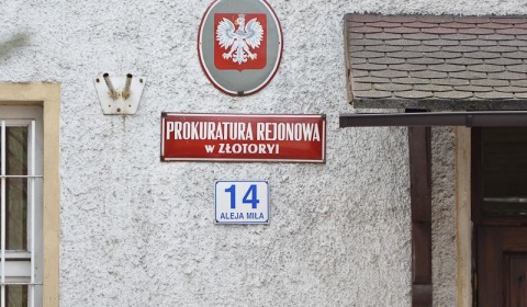Podszywał się pod kobiety, zakładał fałszywe konta i oferował ich zdjęcia na sprzedaż
