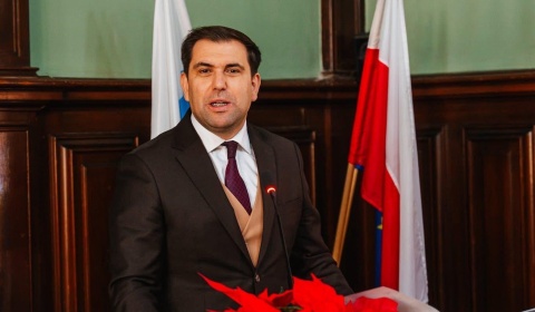 Budżet uchwalony. PiS wsparł Koalicję Obywatelską !