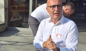 Poseł R.Kropiwnicki dementuje. A.Krzeszewska poczeka na posłowanie... 