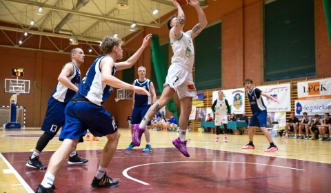 Basket rozniósł NBA Jelenią Górę (FOTO)