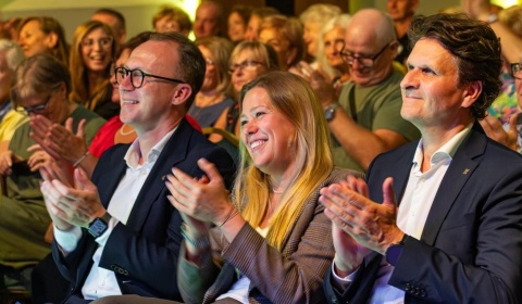 Amerykańscy żołnierze rozgrzali Legnicę. Sala pękała w szwach (FOTO)