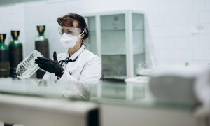 Naukowcy potwierdzają: legnicka kranówka porównywalna z wodami butelkowanymi