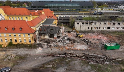Centrum przesiadkowe pod lupą Spór o jedną z kluczowych inwestycji w Legnicy