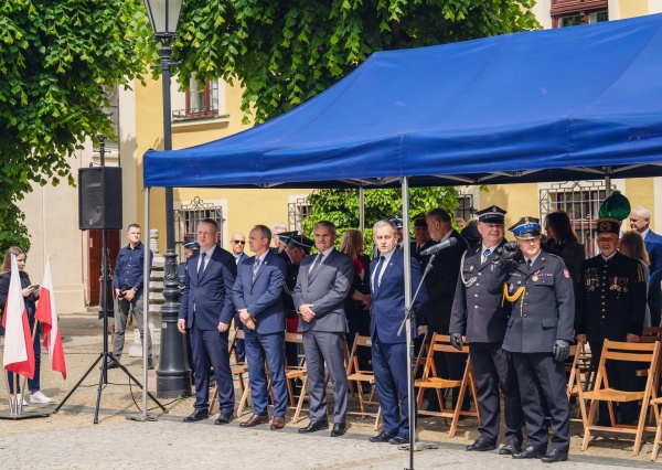 Strażacy docenieni za służbę