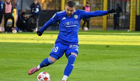 Miedż kontra Wieczysta w niedzielny wieczór