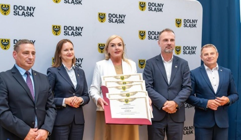 Wądroże Wielkie z 5 promesami. „Małymi krokami realizujemy nasz plan na gminę” 