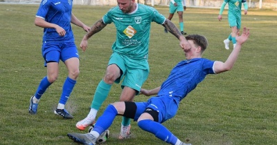 Konfeks oderwał się od strefy spadkowej (FOTO)