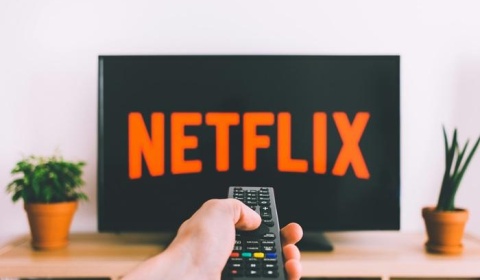 Jak karty podarunkowe Netflix wpisują się w budżety przeznaczone na rozrywkę cyfrową