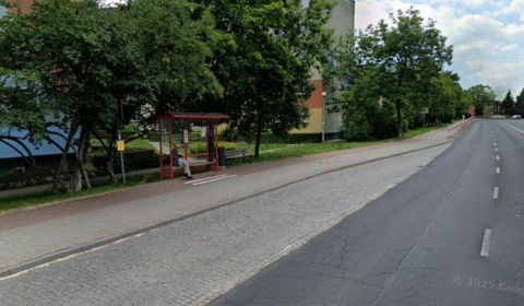 Brudne wiaty autobusowe w Głogowie. Mieszkańcy mają dość