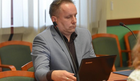 Boisko przy Oświęcimskiej? Miasto mówi „nie”, bo... przepisy