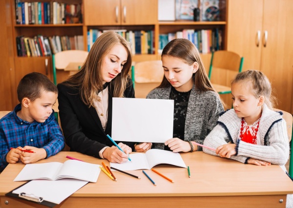 „Przyjazna szkoła” – wsparcie dla uczniów i nauczycieli 