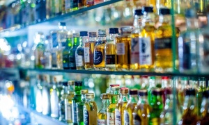 Nieletni i alkohol: łatwo o zakup w Złotoryi czy trudno? Tajemnicy klient w akcji