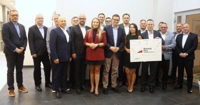 Morawiecki i Kubów jednoczą samorządowców Zagłębia Miedziowego. „Rozwój Plus” buduje regionalne zaplecze