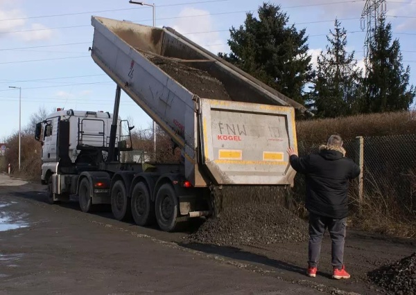  Ruszyły remonty dróg gruntowych. Znamy kolejność prac 