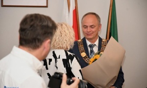 Burmistrz W. Wabik z absolutorium i wotum zaufania za 2025 rok (FOTO)