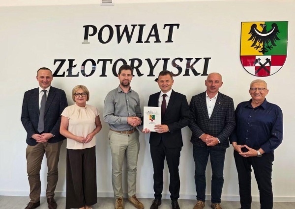 Blisko 4 mln zł na drogę Wilków - Wilków Bazalt. Powiat Złotoryjski przyspiesza inwestycje infrastrukturalne