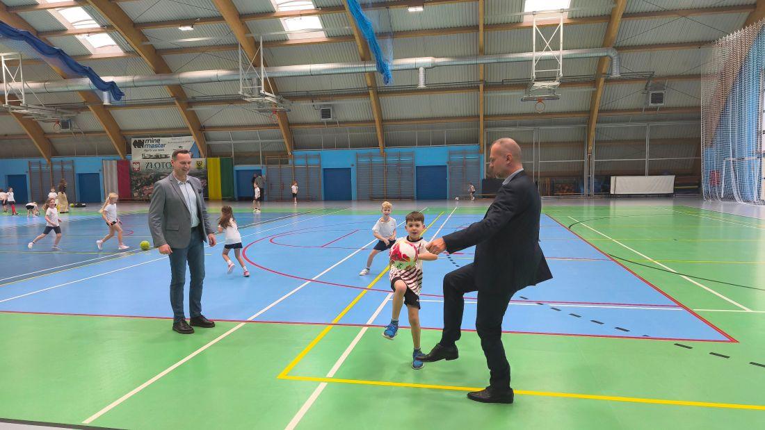 Hala sportowa pod lupą Jarosława Rabczenko