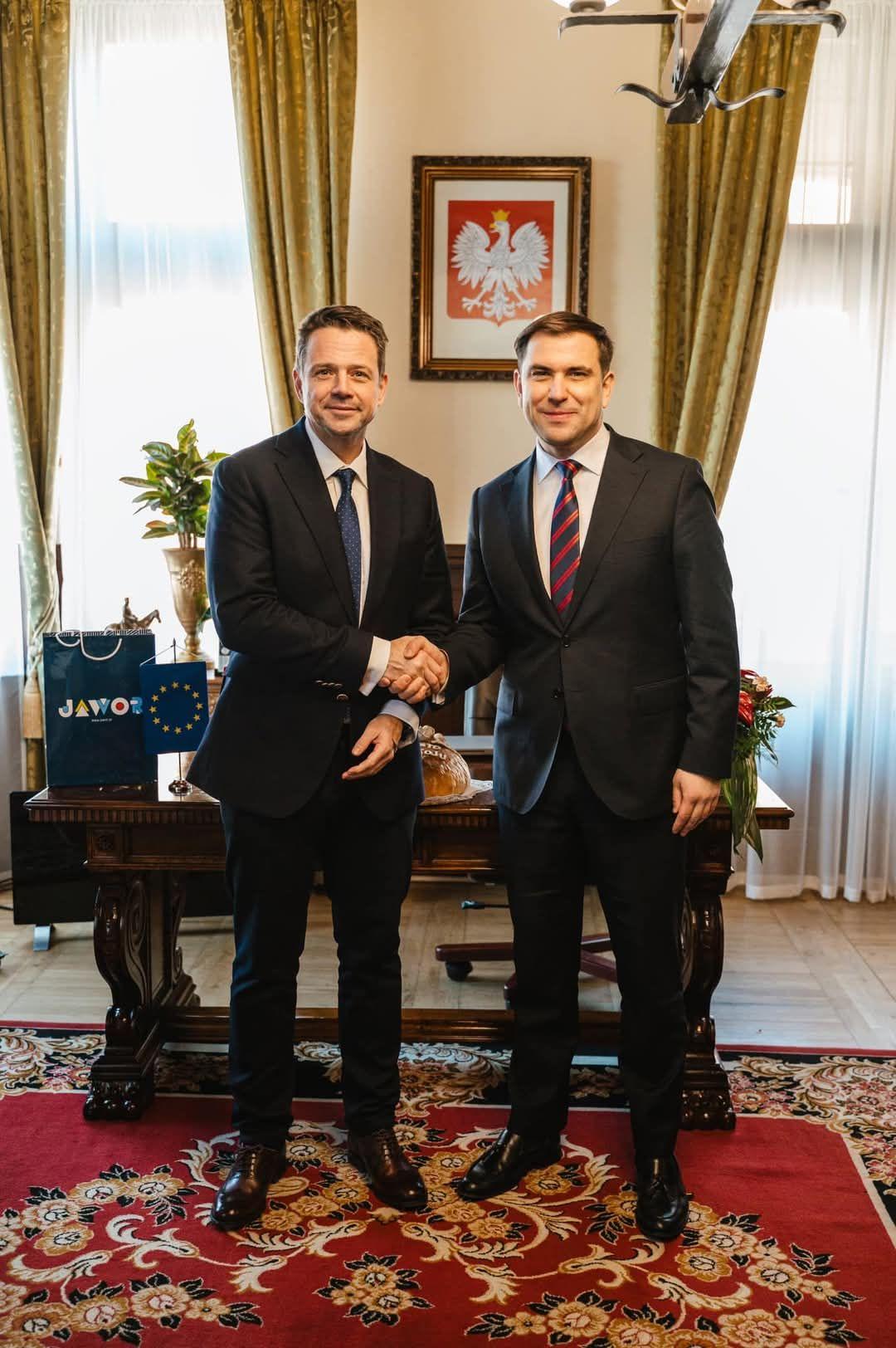 W Jaworze i w powiecie jaworskim zdecydowanie triumfował K.Nawrocki. Szok i niedowierzanie