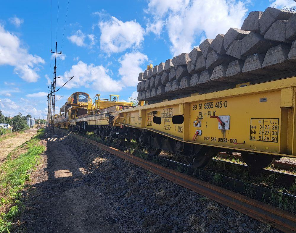 Dolnośląska Kolej podsumowała 2025 rok: miliony z KPO, szybsze podróże i nowe przystanki