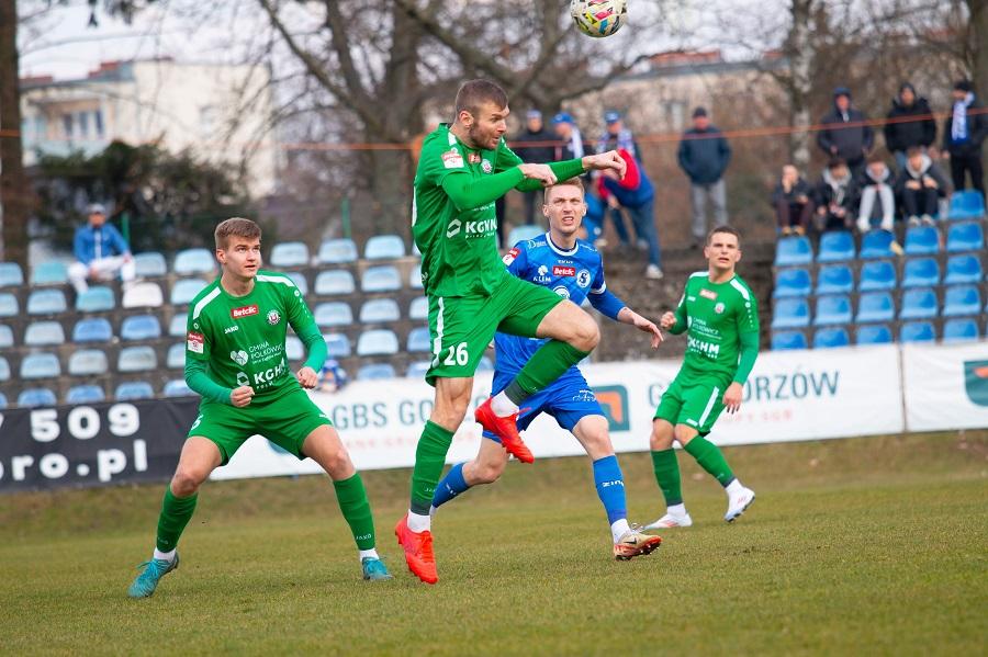 Górnik wygrał ze Stilonem i zwolnił trenera rywali