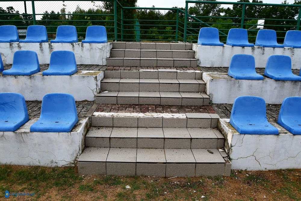 Stadion "idzie pod nóż" (FOTO)