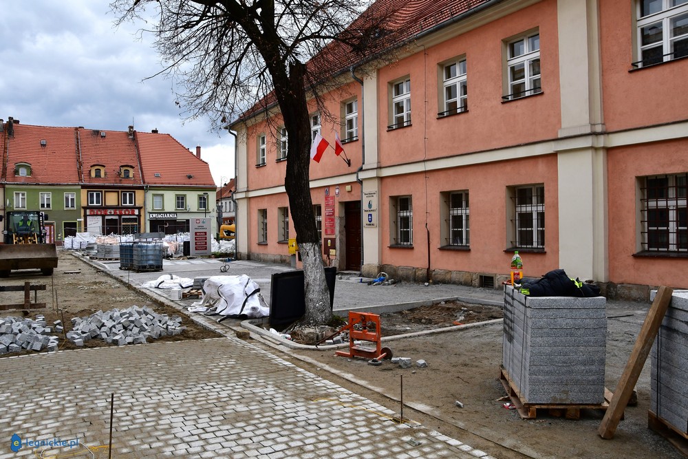 Trwa modernizacja Rynku w Prochowicach (FOTO)