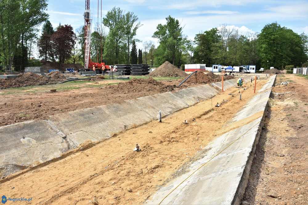 Remont fontann w legnickim parku (FOTO)