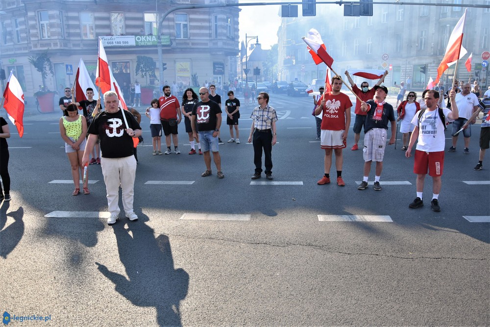 Legniczanie uczcili rocznicę wybuchu Powstania Warszawskiego (FOTO)