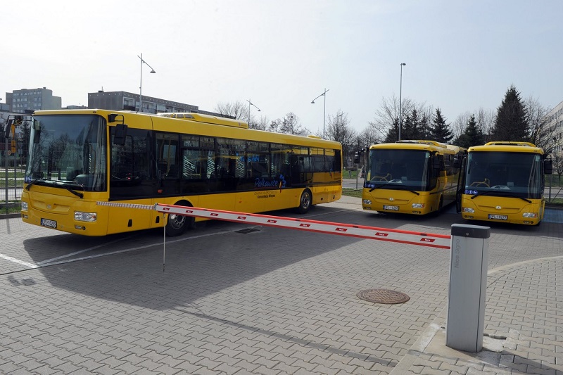 Trzy nowe autobusy w gminnym taborze